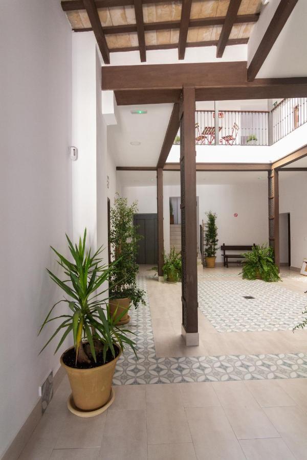 Apartamentos Turisticos Mamelon Jerez de la Frontera Dış mekan fotoğraf