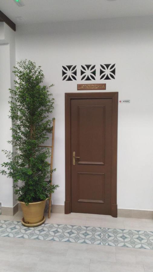 Apartamentos Turisticos Mamelon Jerez de la Frontera Dış mekan fotoğraf