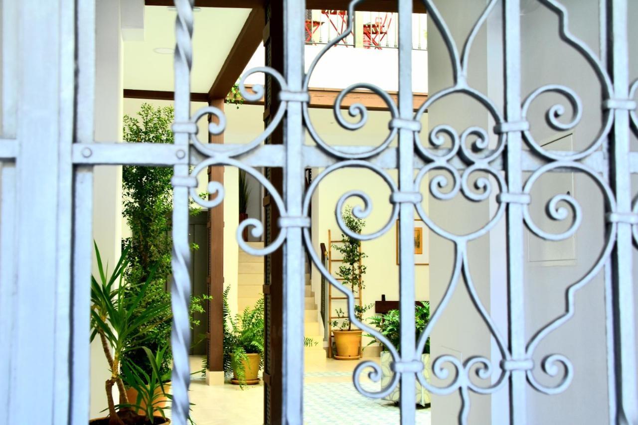 Apartamentos Turisticos Mamelon Jerez de la Frontera Dış mekan fotoğraf